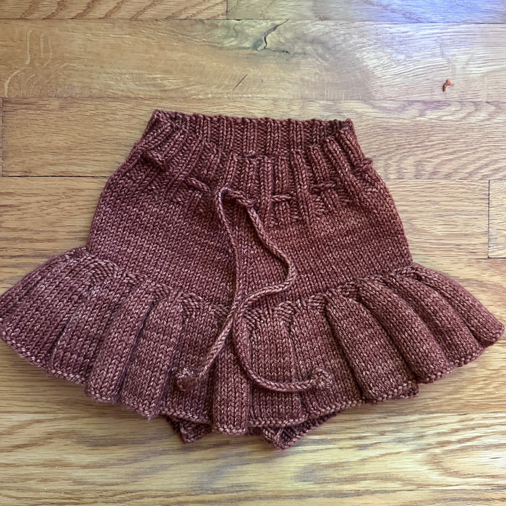 Misha and puff skating pond skirt